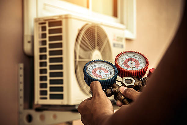 Professional Hvac Installation technician working in Idaville, IN